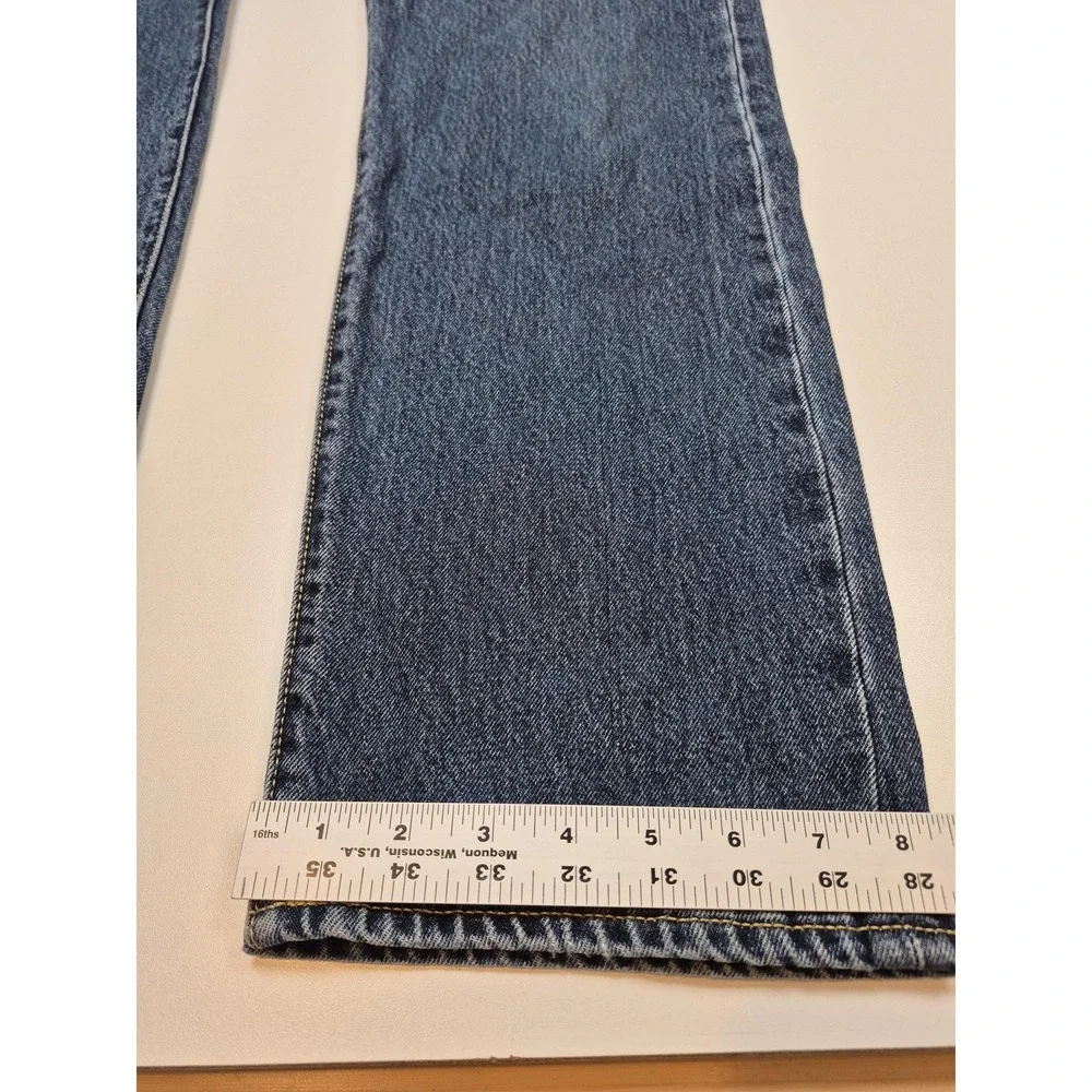 Levis 551 Z Premium Jeans Mens 34x32 Blue Straight Leg Relaxed Denim Medium Wash